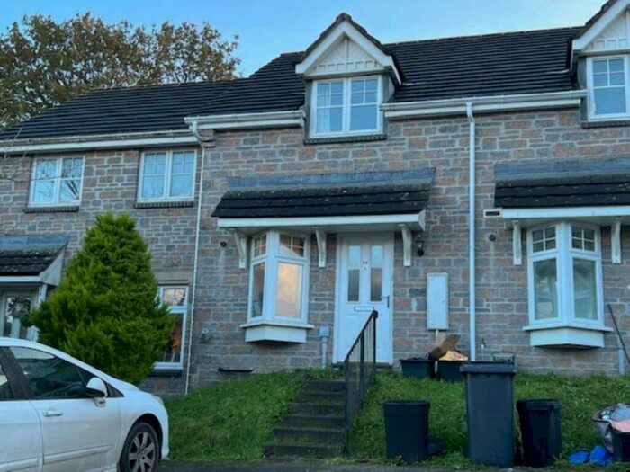 2 Bedroom Terraced House To Rent In Boveway Drive, PL14