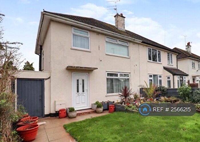 3 Bedroom Semi-Detached House To Rent In Lime Tree Avenue, Crewe, CW1