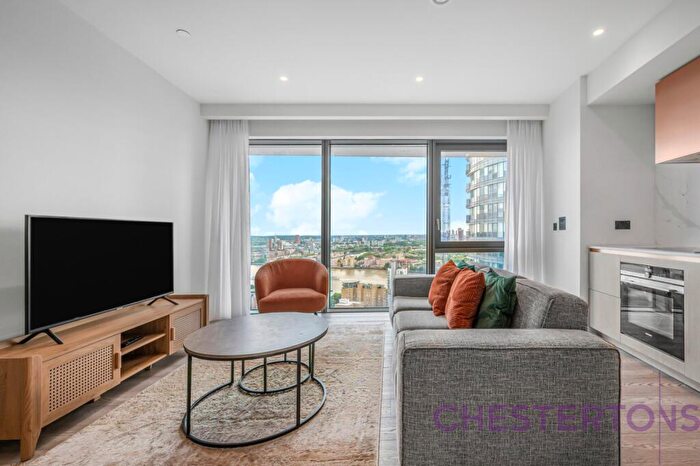 2 Bedroom Flat To Rent In The Aspen, Marsh Wall, Millwall, E22