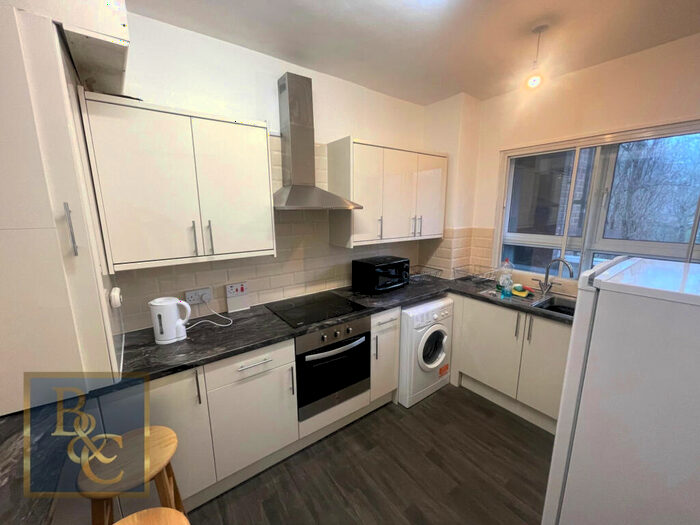 3 Bedroom Apartment To Rent In Goldington Street, St Pancras, NW1