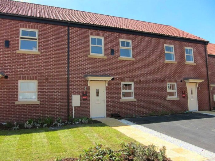 3 Bedroom Mews To Rent In Spinning Drive, Sherwood, Nottingham, NG5