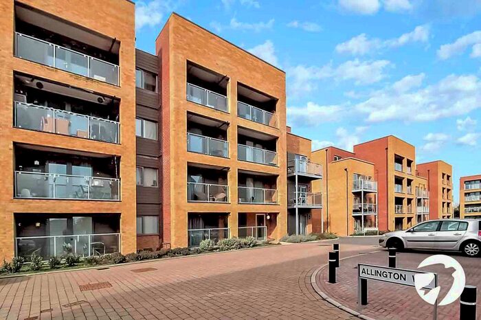 2 Bedroom Flat To Rent In Discovery Drive, Swanley, BR8