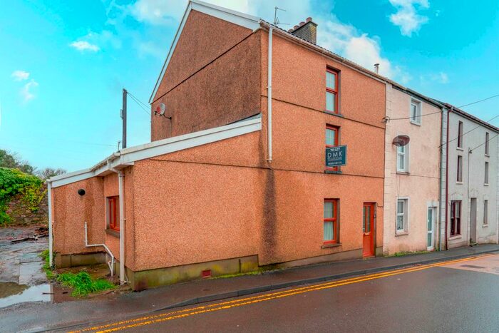 3 Bedroom Terraced House To Rent In Abbey Street, Kidwelly, SA17