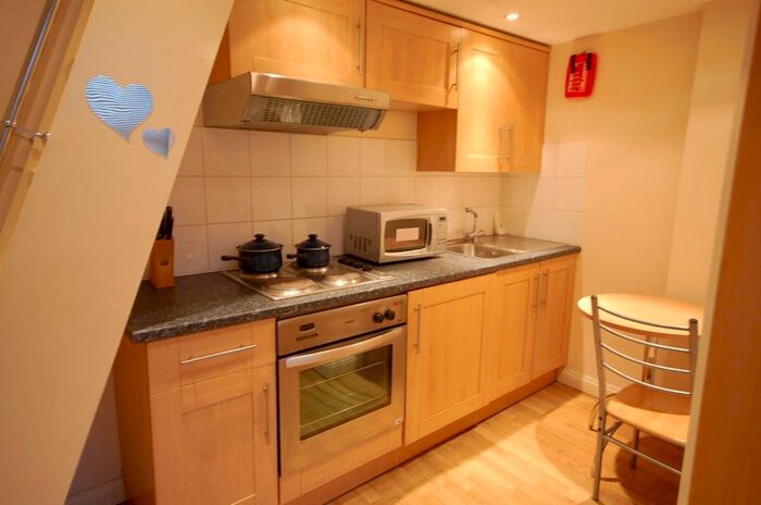 Studio To Rent In Gloucester Place, Marylebone NW1