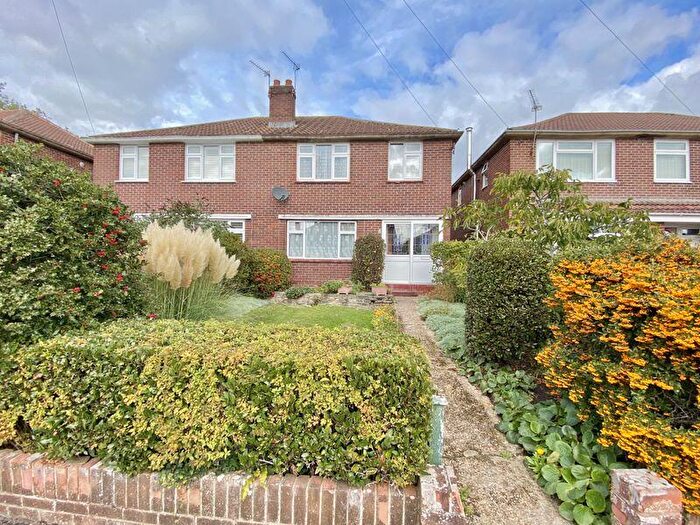 3 Bedroom Semi-Detached House For Sale In Alan Grove, Fareham, PO15