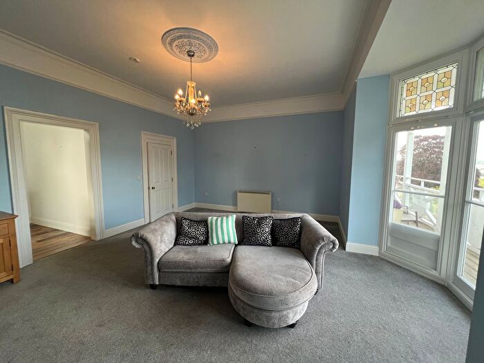 1 Bedroom Flat To Rent In College Road, Newton Abbot, TQ12