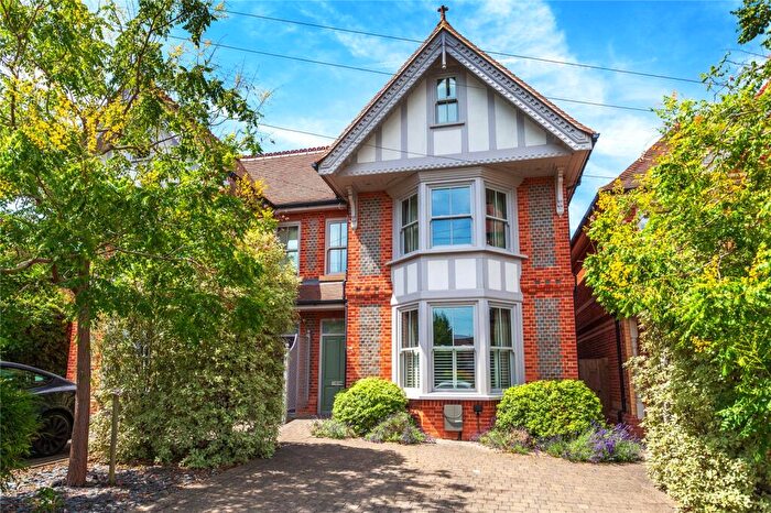 4 Bedroom Semi-Detached House For Sale In Berkshire Road, Henley-on-Thames, Oxfordshire, RG9