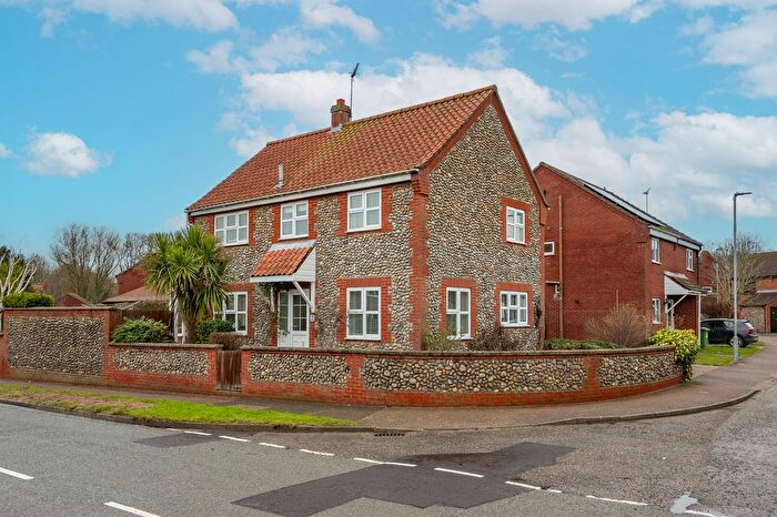 4 Bedroom Detached House For Sale In Swann Grove, Holt, NR25