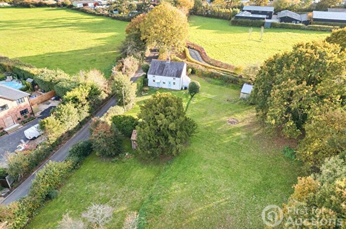 2 Bedroom Detached House For Sale In Lyne Lane, Lyne, Chertsey, KT16