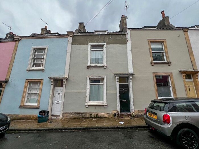 5 Bedroom Terraced House To Rent In Clifton Wood Crescent, Bristol, Somerset, BS8