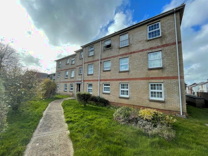 2 Bedroom Apartment To Rent In Carisbrooke Road, Newport, PO30
