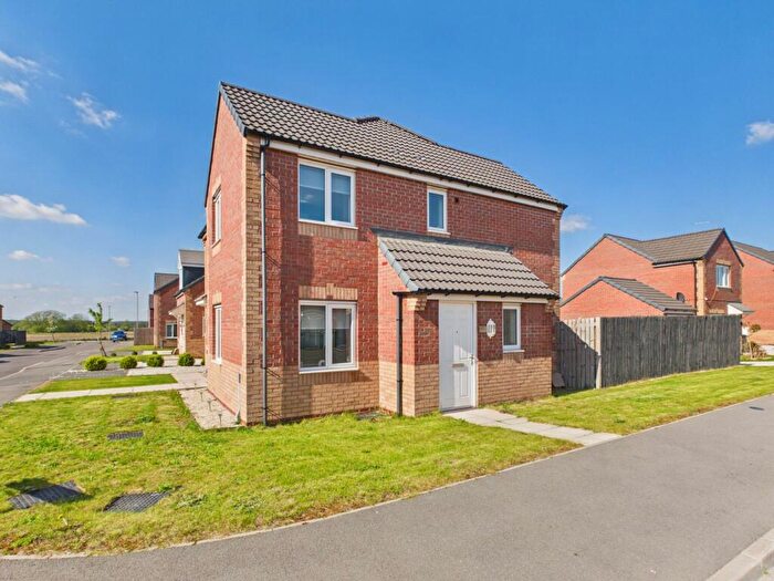 2 Bedroom Semi-Detached House For Sale In Riverdale Road, New Ollerton, Newark, NG22