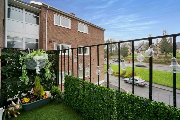 2 Bedroom Apartment To Rent In Ladies Spring Grove, Sheffield, S17
