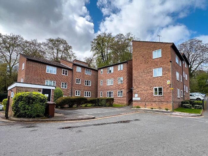 1 Bedroom Flat For Sale In Badgers Copse, Tower Road, Orpington, Kent, BR6