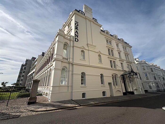 2 Bedroom Apartment To Rent In The Grand, Elliot Street, The Hoe, Plymouth, PL1