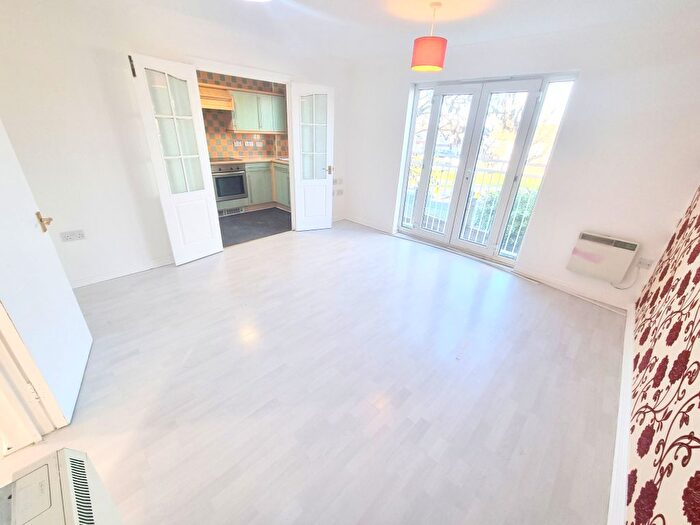 2 Bedroom Flat To Rent In Ridley Close, Barking, IG11