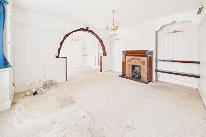 4 Bedroom Detached Bungalow For Sale In Chapel Lane, Wymondham, NR18
