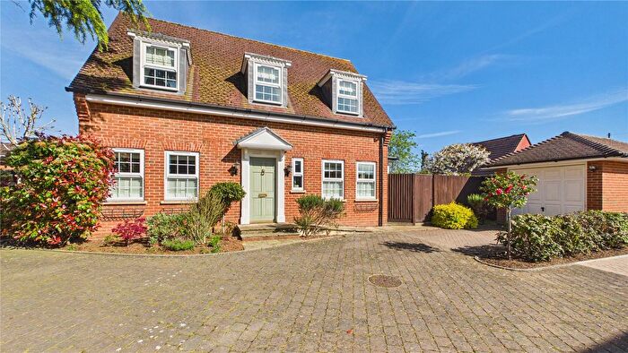 3 Bedroom Detached House For Sale In Chobham, Woking, Surrey, GU24