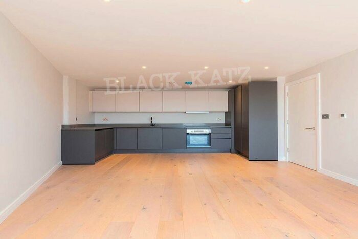 2 Bedroom Flat To Rent In Tottenham Lane, N8