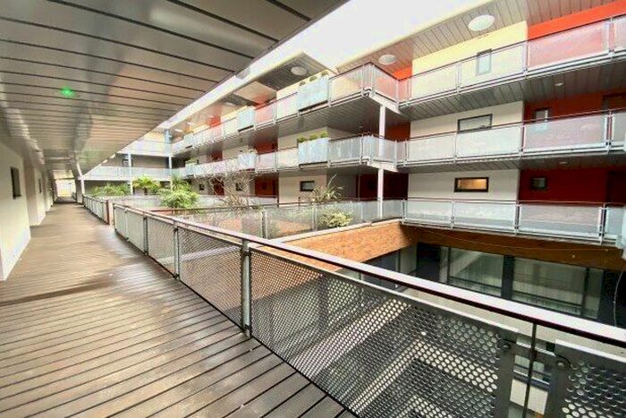 2 Bedroom Flat To Rent In Greyfriars Road, Cardiff, CF10