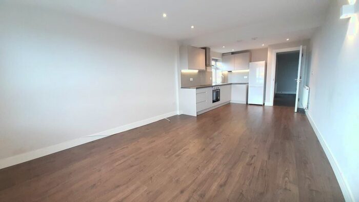 1 Bedroom Flat To Rent In Leggatts Wood Avenue, Watford, WD24