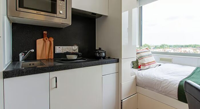 1 Bedroom Studio To Rent In Chelsea Lightfoot Hall, Manresa Road, London, SW3