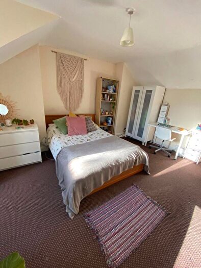 5 Bedroom House Of Multiple Occupation To Rent In Albert Road, Nottingham, NG7