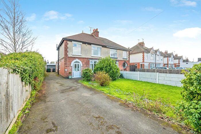 3 Bedroom Semi Detached House For Sale In Station Road, Hatton, Derby, DE65