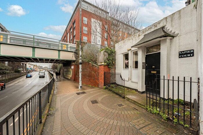 1 Bedroom Flat To Rent In Woodcote Road, Wallington, SM6