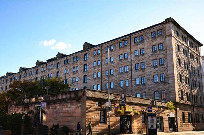 2 Bedroom Flat To Rent In Bell Street, Merchant City, Glasgow, G4