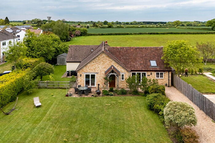 4 Bedroom Detached Bungalow For Sale In Grove Lane, Yatton Keynell, Chippenham, SN14