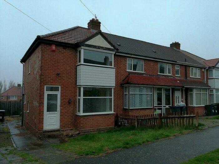 2 Bedroom End Of Terrace House To Rent In Nuthurst Road, West Heath, B31
