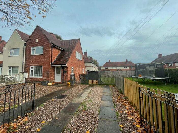 3 Bedroom Semi-Detached House To Rent In Fenton Drive, Bulwell, NG6