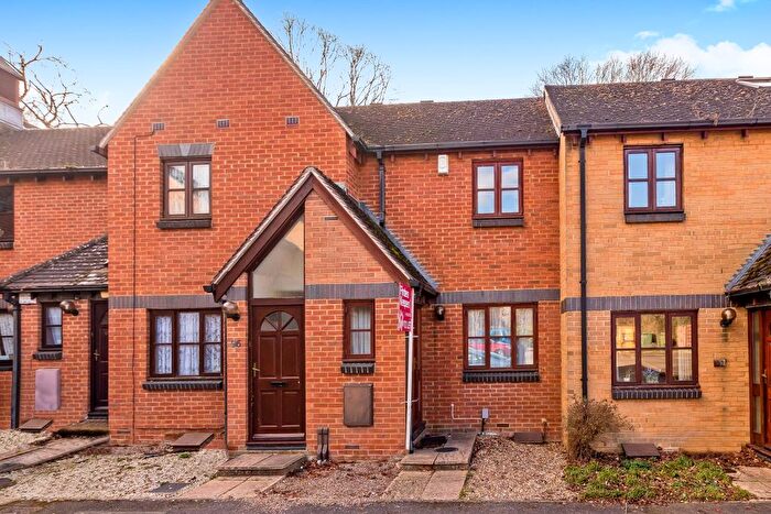 2 Bedroom Terraced House To Rent In Green Ridges, Headington, OX3