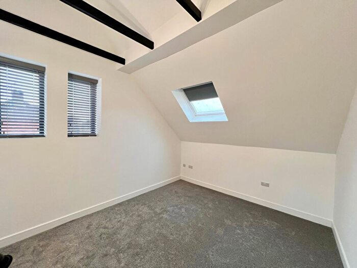 4 Bedroom House To Rent In New Road, Netley Abbey, Southampton, SO31