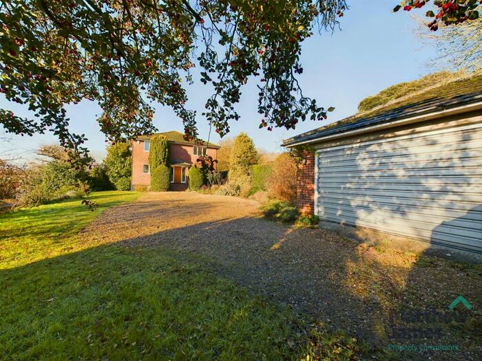 4 Bedroom Detached House To Rent In Clifton Terrace, Wivenhoe, Colchester, CO7