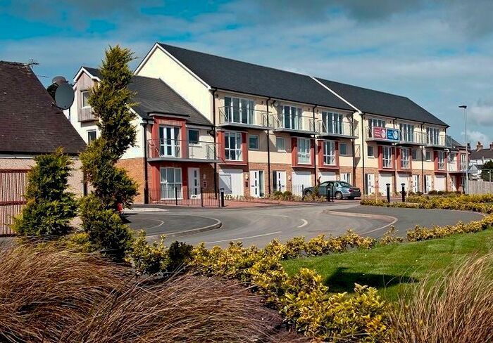 2 Bedroom Flat To Rent In Y Bae Bangor Sz, Bangor, LL57