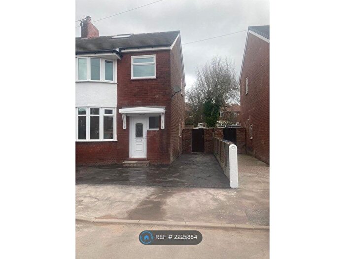 3 Bedroom Semi-Detached House To Rent In Stockport, Stockport, SK2
