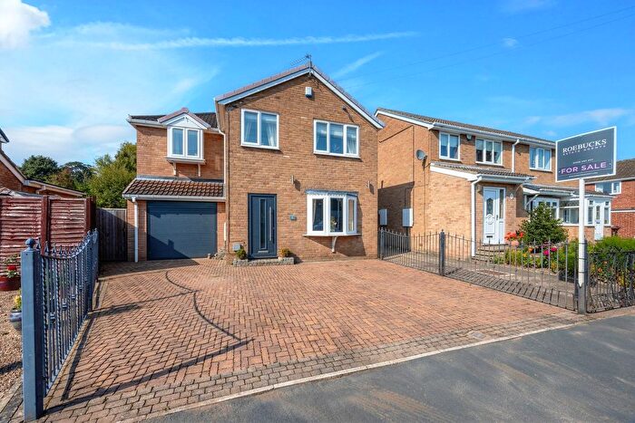 3 Bedroom Detached House For Sale In Chestnut Drive, South Hiendley, Barnsley, S72