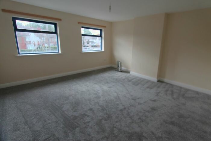 3 Bedroom Flat To Rent In Kingsbury Road, Birmingham, B24