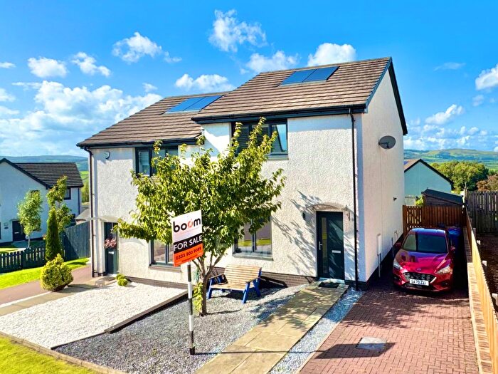 3 Bedroom Semi-detached House For Sale In Auldlea Gardens, Beith, KA15