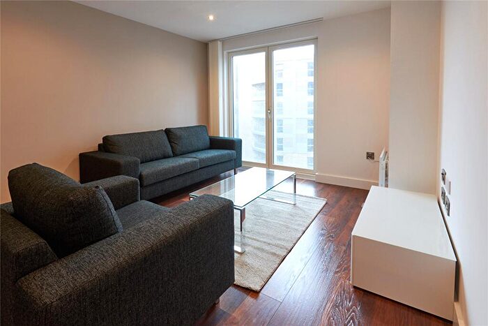2 Bedroom Apartment To Rent In Greengate Salford, M3