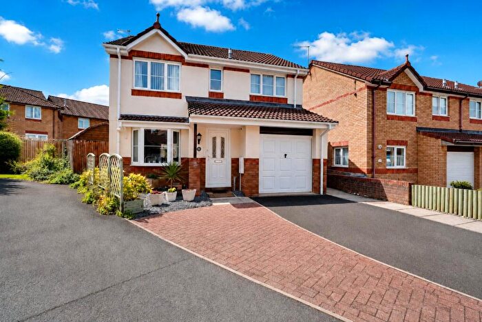 4 Bedroom Detached House For Sale In Kilnwood Park, Roundswell, Barnstaple, Devon, EX31