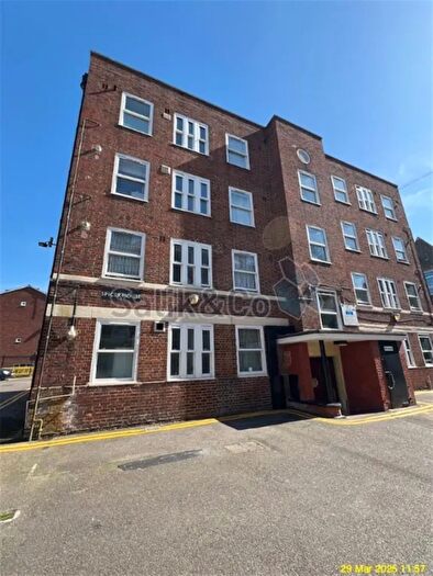 2 Bedroom Flat To Rent In Turin Street, London, E2