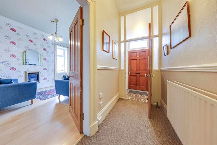 3 Bedroom End Of Terrace House For Sale In Haslingden Old Road, Rawtenstall, Rossendale, BB4