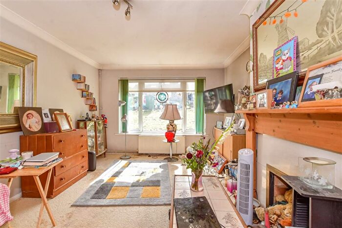 2 Bedroom Semi-Detached Bungalow For Sale In Beechwood Close, Burwash, Etchingham, East Sussex, TN19