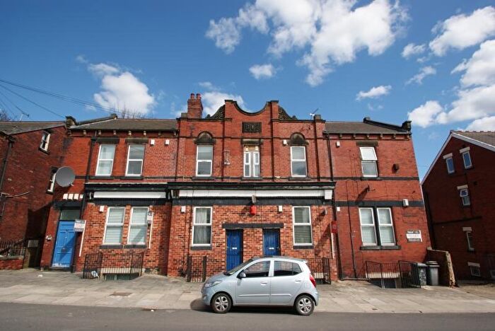 1 Bedroom Flat To Rent In Hartley Avenue, Woodhouse, Leeds, LS6