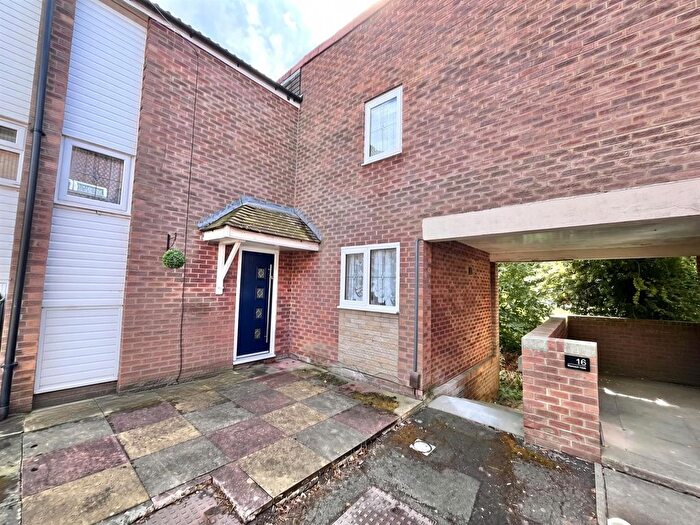 4 Bedroom End Of Terrace House For Sale In Budworth Walk, Wilmslow, SK9