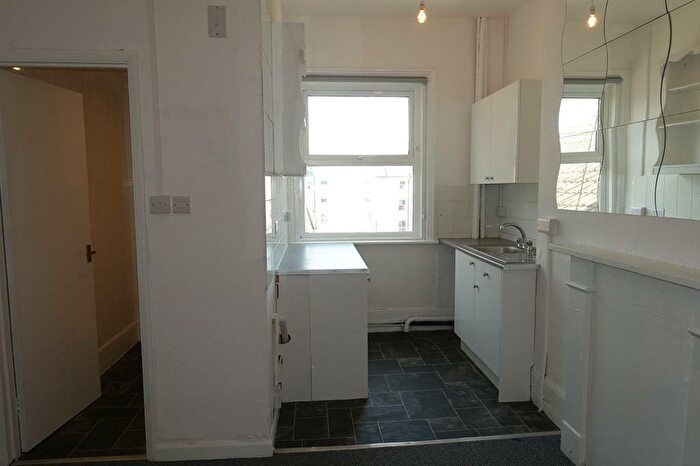 Studio To Rent In Jevington Gardens, Eastbourne, BN21