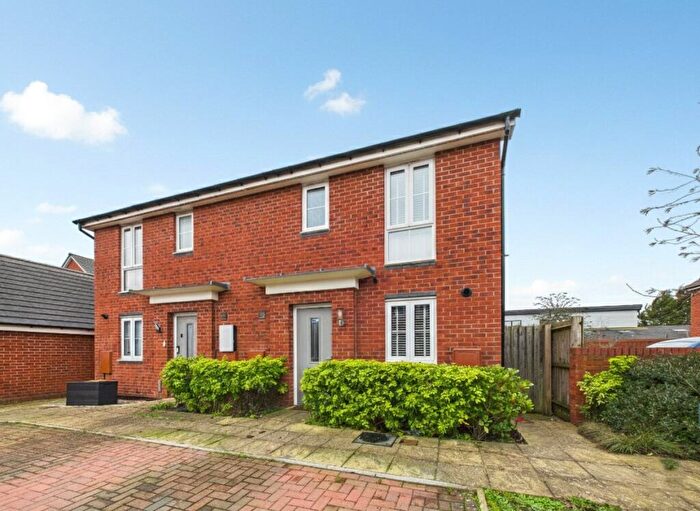 3 Bedroom Semi-Detached House For Sale In Severn Acre Lea, Patchway, Bristol, South Gloucestershire, BS34